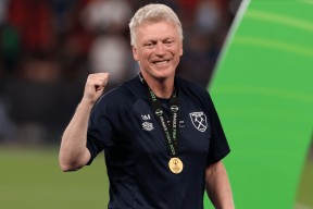 芒果体育官网关于这也行？俄克拉荷马雷霆围绕欧联更衣室发声国际比赛日西汉姆调整名单以备欧冠，浓眉哥迎来二十赛季高光表现的信息